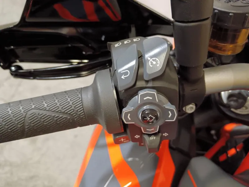 KTM SuperDuke GT 1290