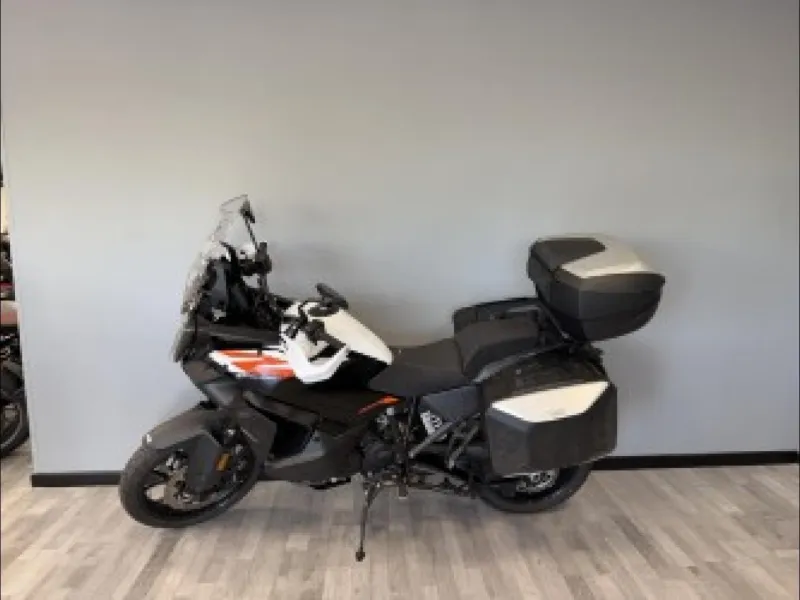 KTM SUPER ADVENTURE S .