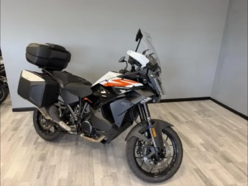 KTM SUPER ADVENTURE S .