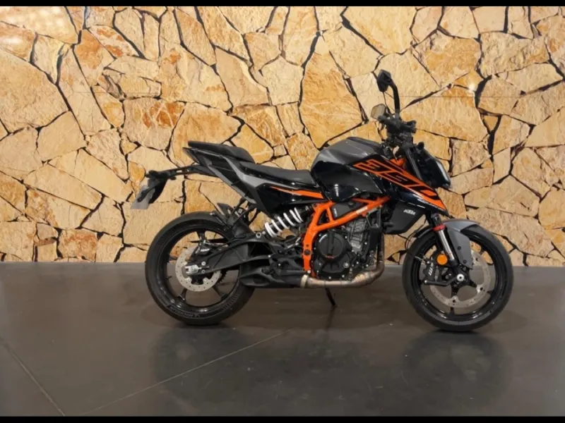 KTM Duke 390 2025