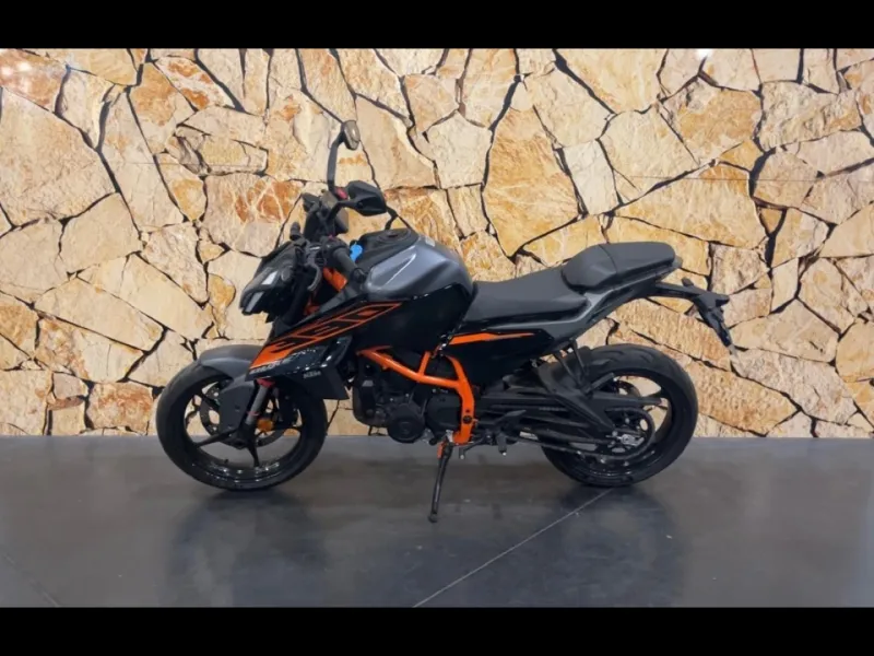 KTM Duke 390 2025