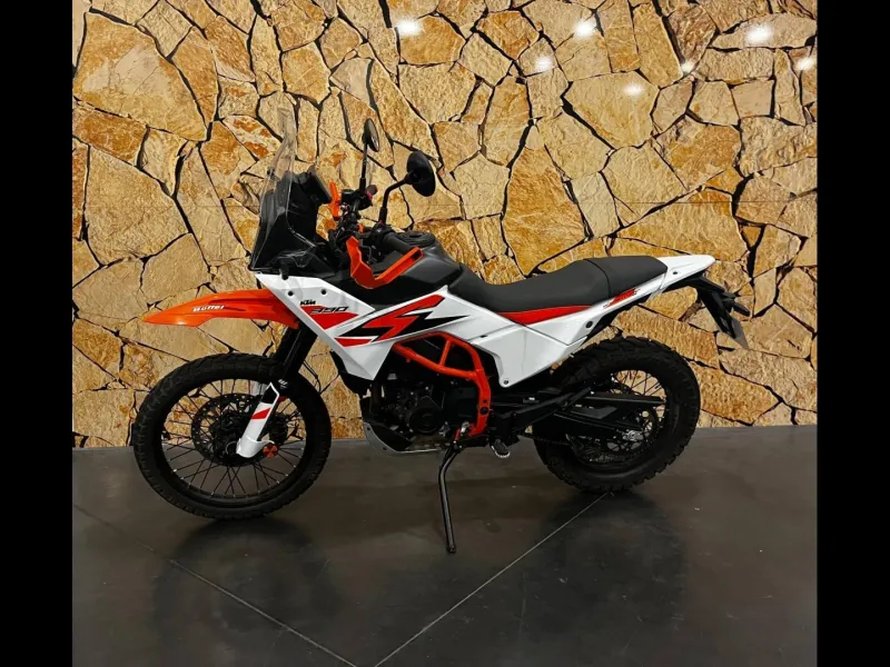 KTM Adventure 390 R