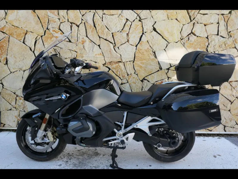 BMW 1250 RT Style Triple Black Finition Pro + Radio + Top Case ( R1250RT / R1250 RT )