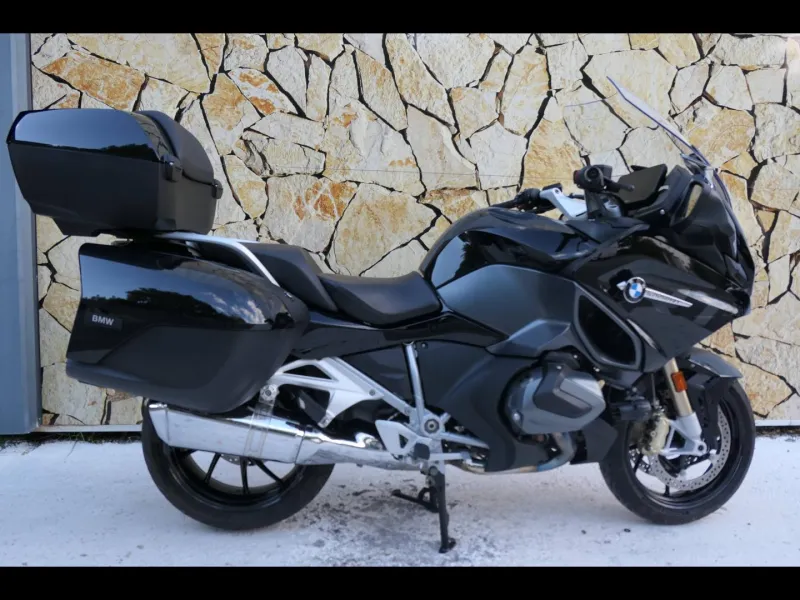 BMW 1250 RT Style Triple Black Finition Pro + Radio + Top Case ( R1250RT / R1250 RT )