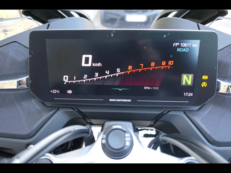 BMW 1250 RT Style Triple Black Finition Pro + Radio + Top Case ( R1250RT / R1250 RT )