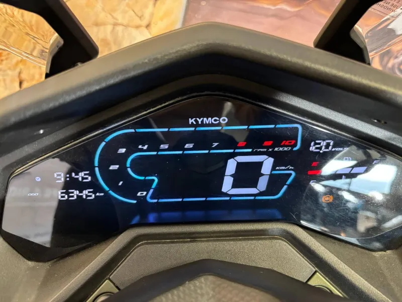 KYMCO 360 125 ABS TCS A SAISIR