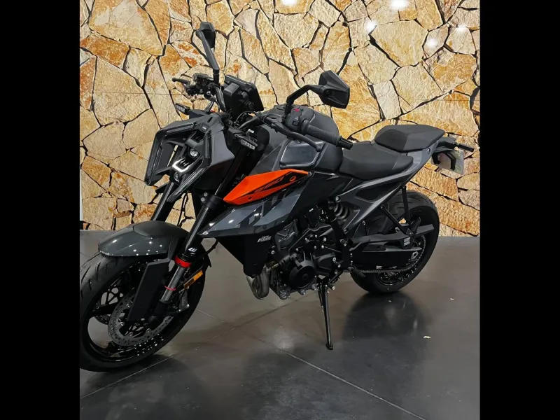 KTM Duke 990