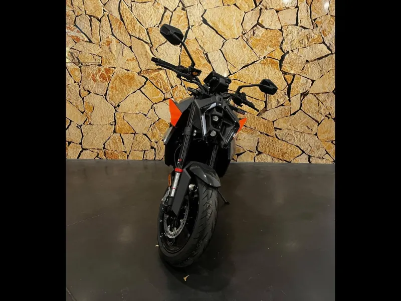 KTM Duke 990