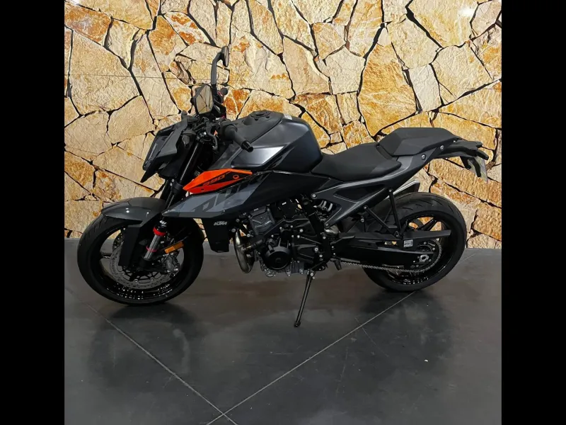 KTM Duke 990