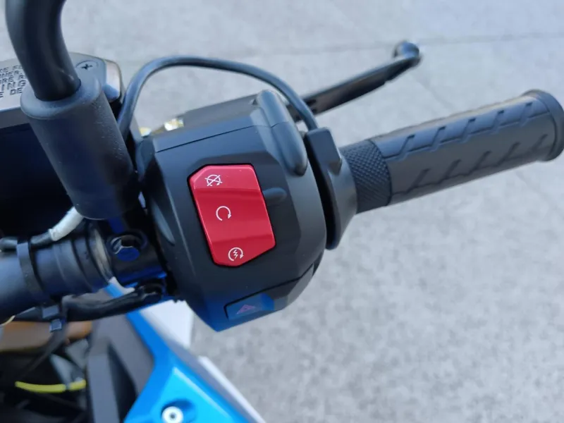 SUZUKI 1000 + OPTION