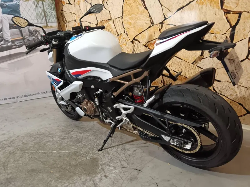 BMW 1000 R