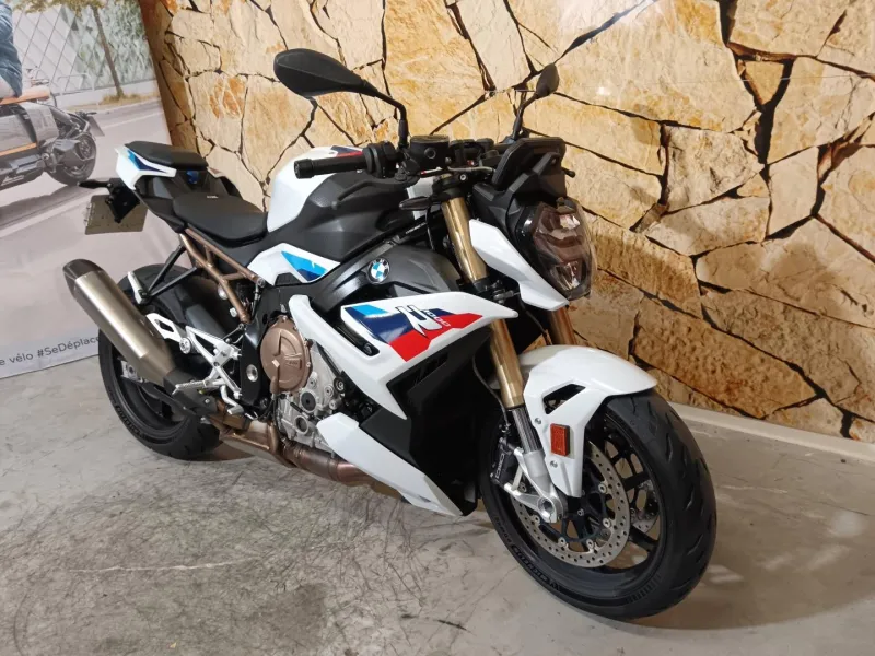 BMW 1000 R