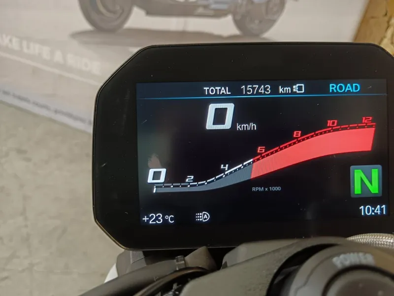 BMW 1000 R