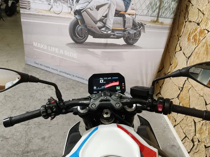 BMW 1000 R