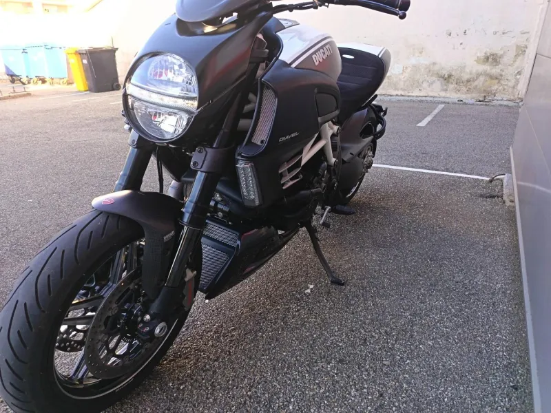 DUCATI 1200 AMG ABS