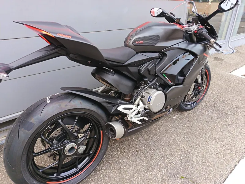 DUCATI V2 955 1ERE MAIN GTIE 1 AN
