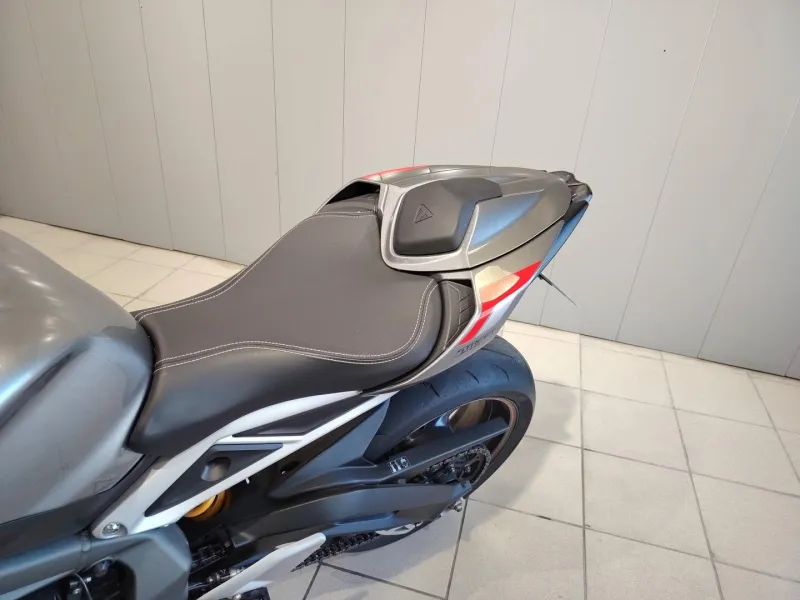 TRIUMPH 765 RS REVISEE GARANTIE