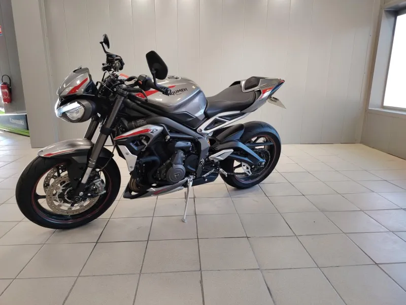 TRIUMPH 765 RS REVISEE GARANTIE
