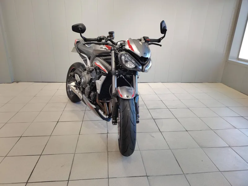 TRIUMPH 765 RS REVISEE GARANTIE