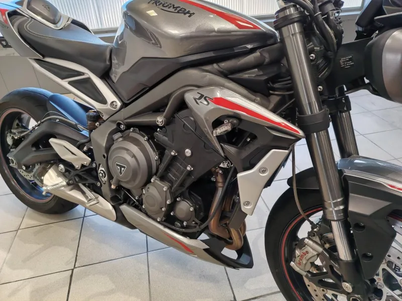 TRIUMPH 765 RS REVISEE GARANTIE