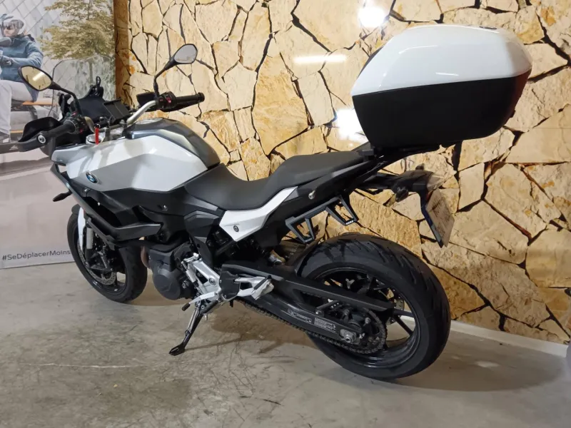 BMW F 900 XR