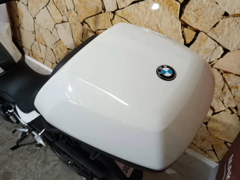 BMW F 900 XR