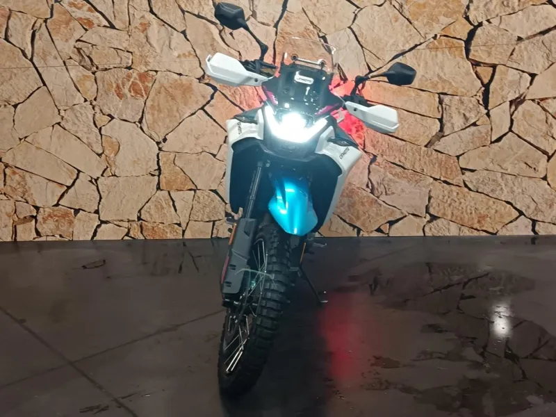CF MOTO MT .