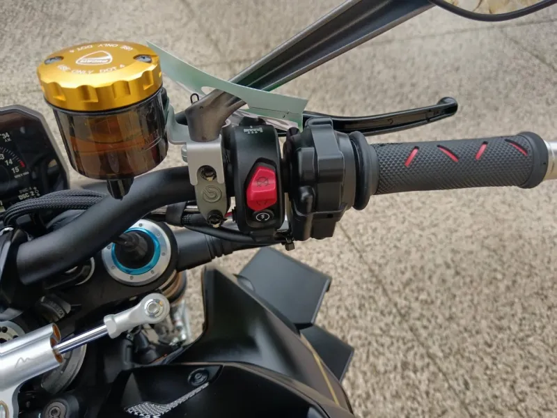 DUCATI 1103  V4 S. Garantie 12 mois V4S