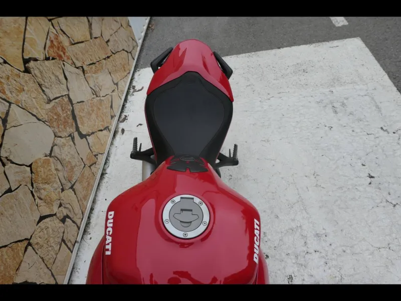 DUCATI 950