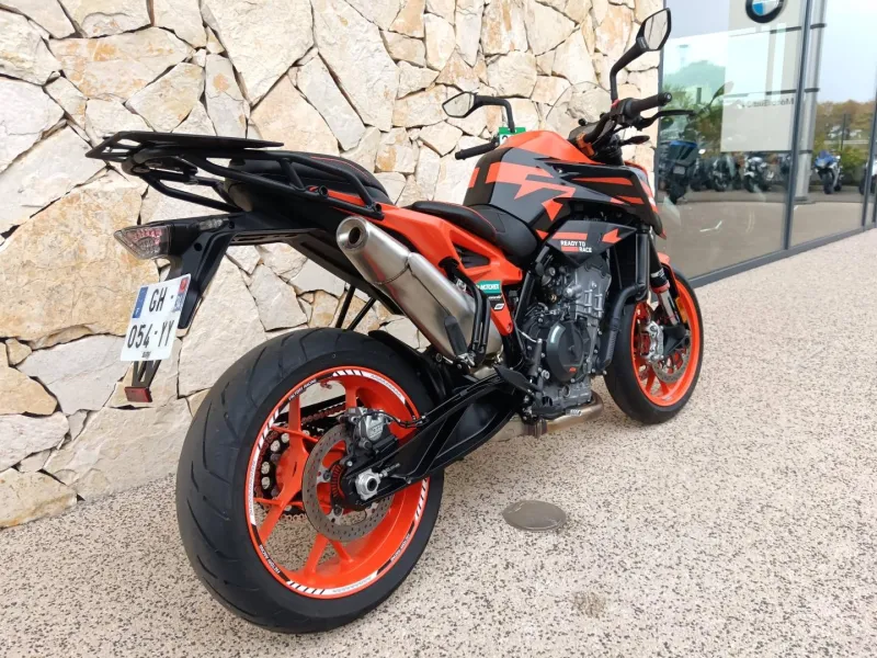 KTM 890 GP + options
