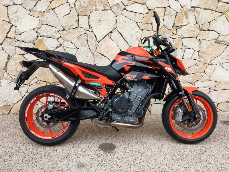 KTM 890 GP + options