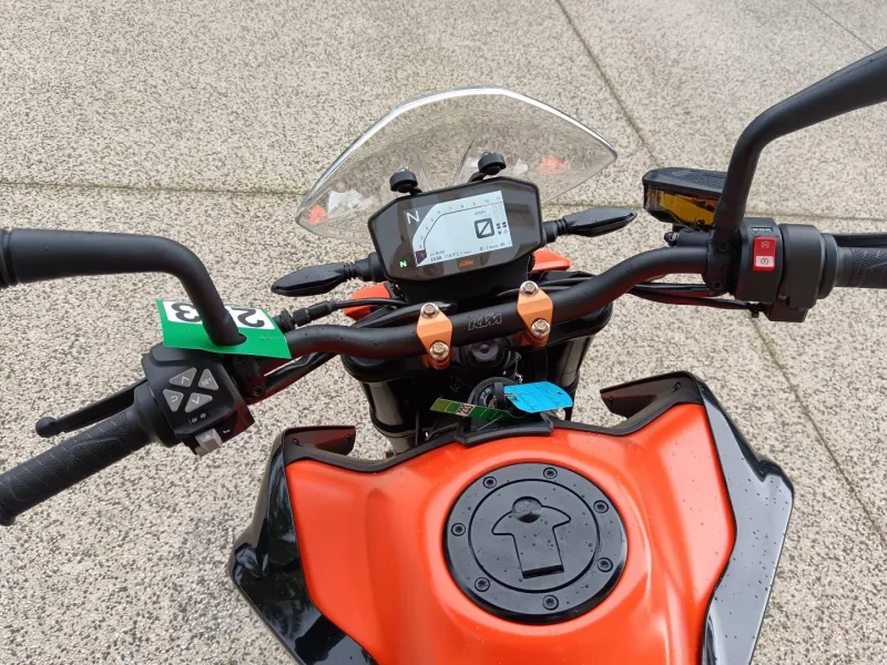 KTM 890 GP + options