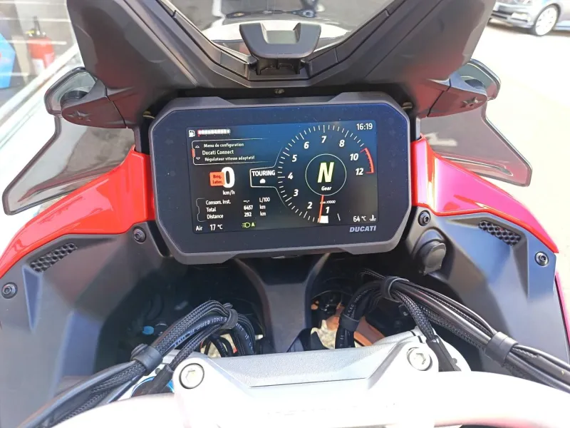 DUCATI V4S Pikes Peak 1ERE MAIN GTIE 12 MOIS