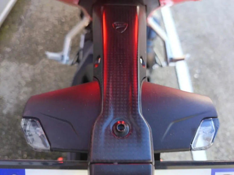 DUCATI V4 S 1ERE MAIN GTIE 29/05/2027 9500€ ACCESSOIRES