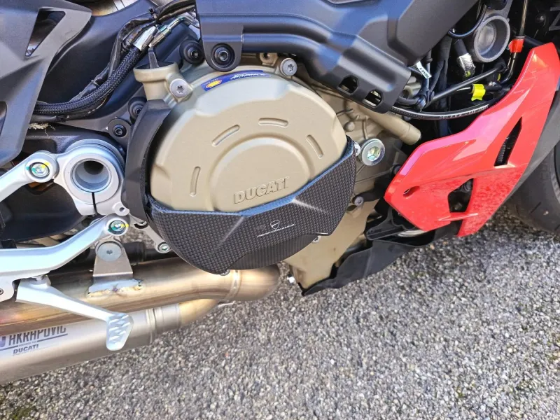 DUCATI V4 S 1ERE MAIN GTIE 29/05/2027 9500€ ACCESSOIRES
