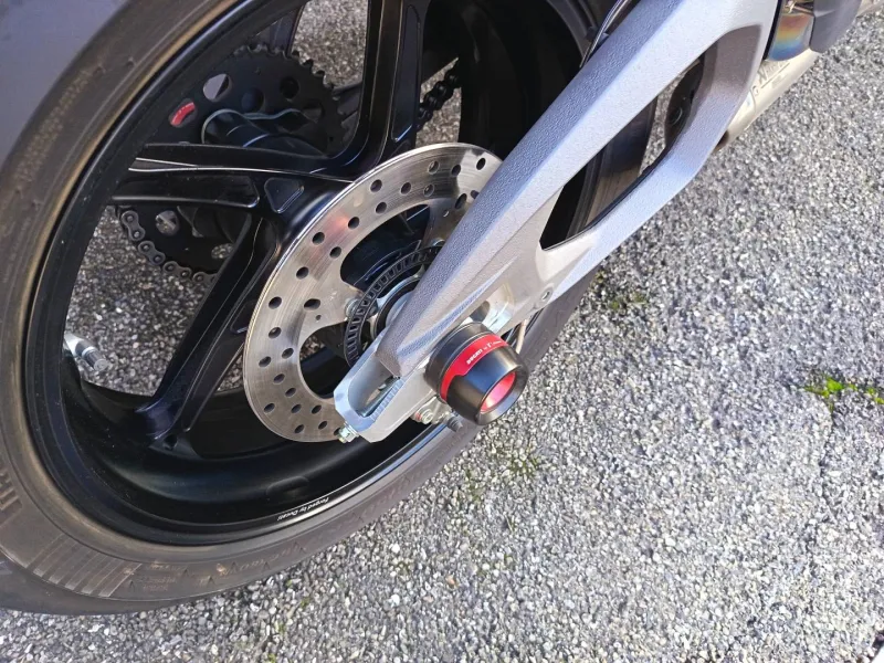 DUCATI V4 S 1ERE MAIN GTIE 29/05/2027 9500€ ACCESSOIRES