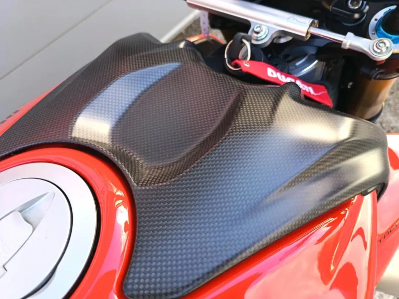 DUCATI V4 S 1ERE MAIN GTIE 29/05/2027 9500€ ACCESSOIRES