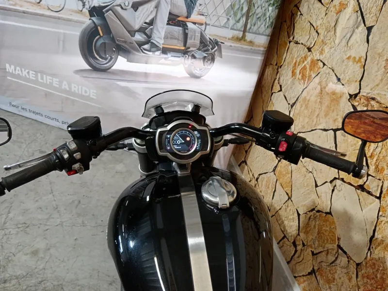 TRIUMPH Rocket III 2500 GT
