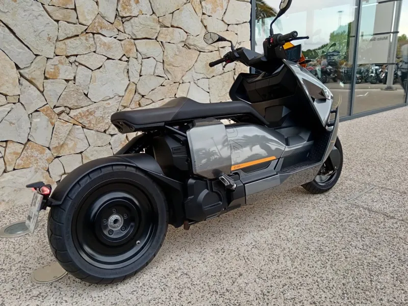 BMW 11kW CE-04 CE04  125 CM3