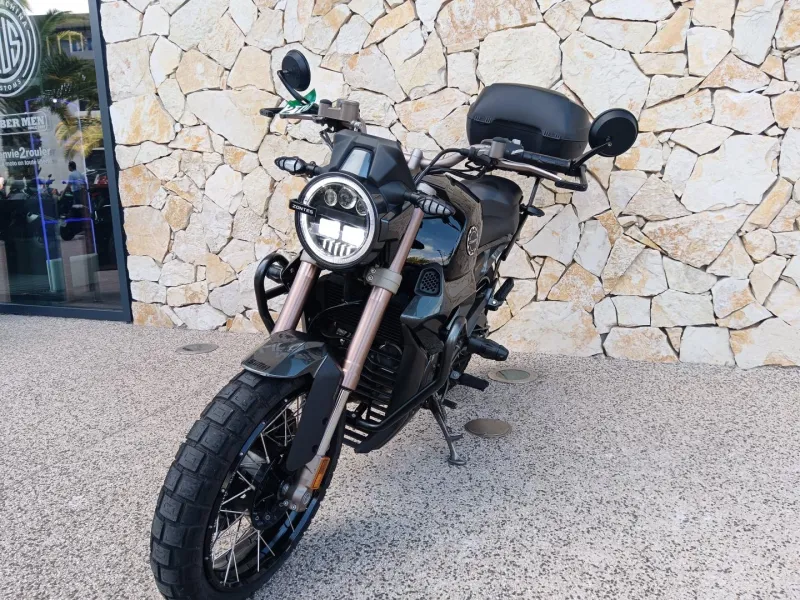 ZONTES 125 scrambler X + options