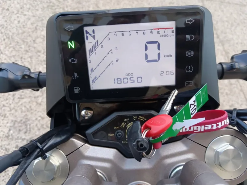ZONTES 125 scrambler X + options