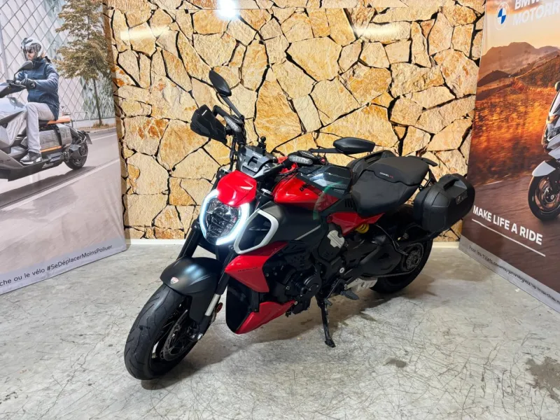 DUCATI Diavel 1158 V4