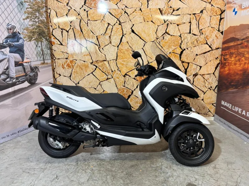YAMAHA Tricity 300 Standard