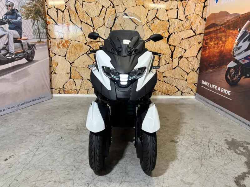 YAMAHA Tricity 300 Standard