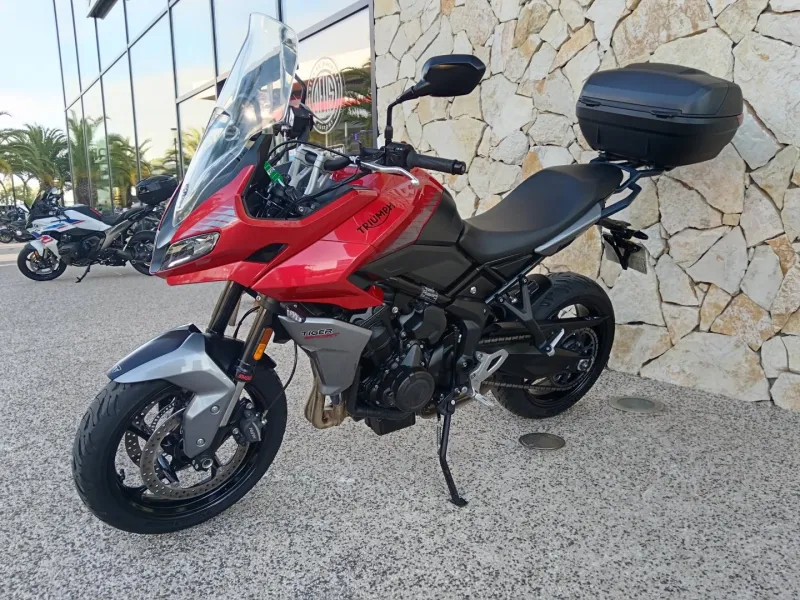 TRIUMPH Sport 660 80CV + TOP CASE