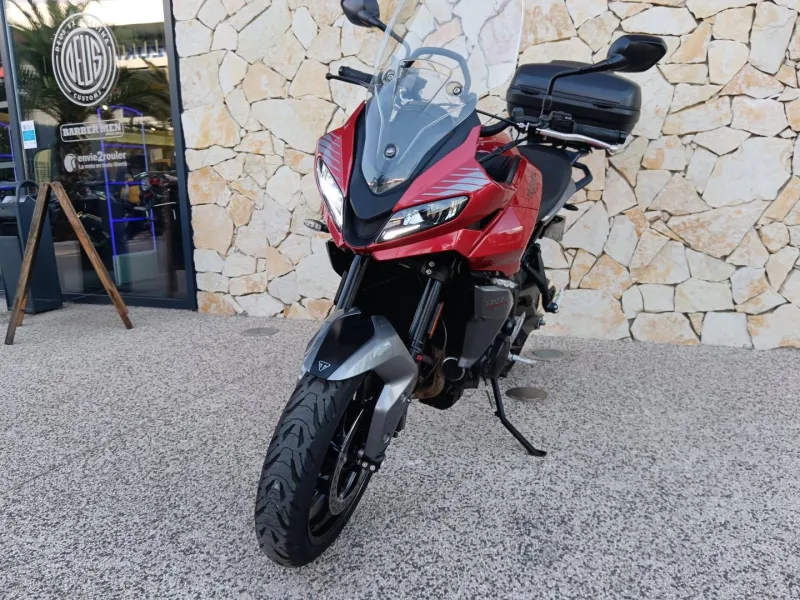 TRIUMPH Sport 660 80CV + TOP CASE